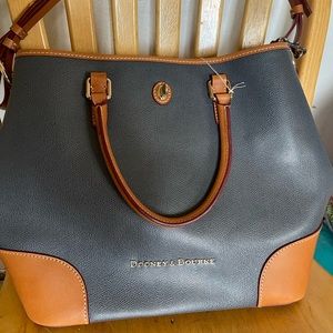 Dooney& Bourke